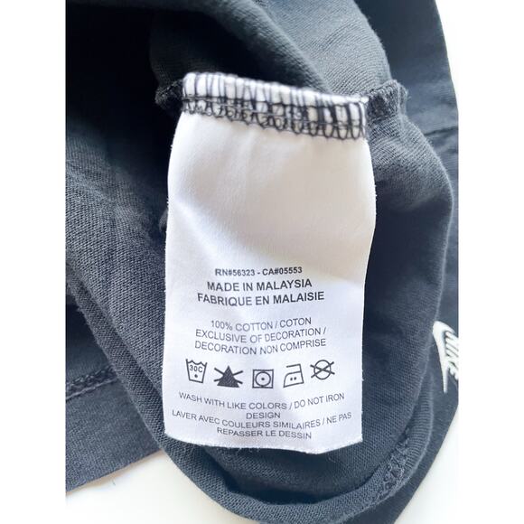 Boy's Black and White Nike Logo T-shirt Size Medium - Picture 3 of 4